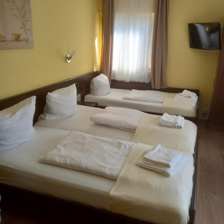 Hotel Wiesbadener Hof Stuttgart Eksteriør billede